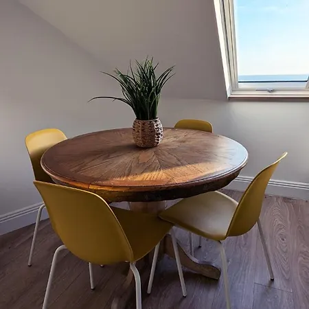 Cosy Loft On The Beach Apartment Waterford