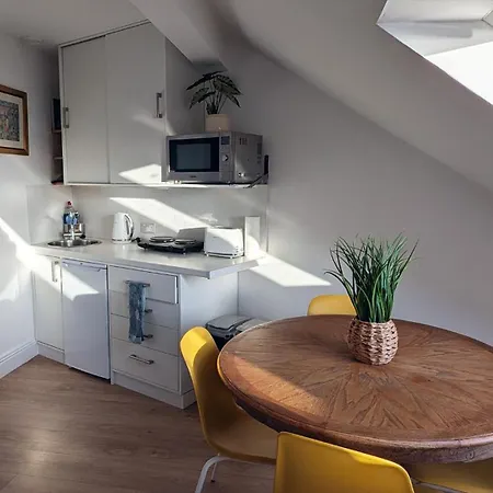 Cosy Loft On The Beach * Waterford